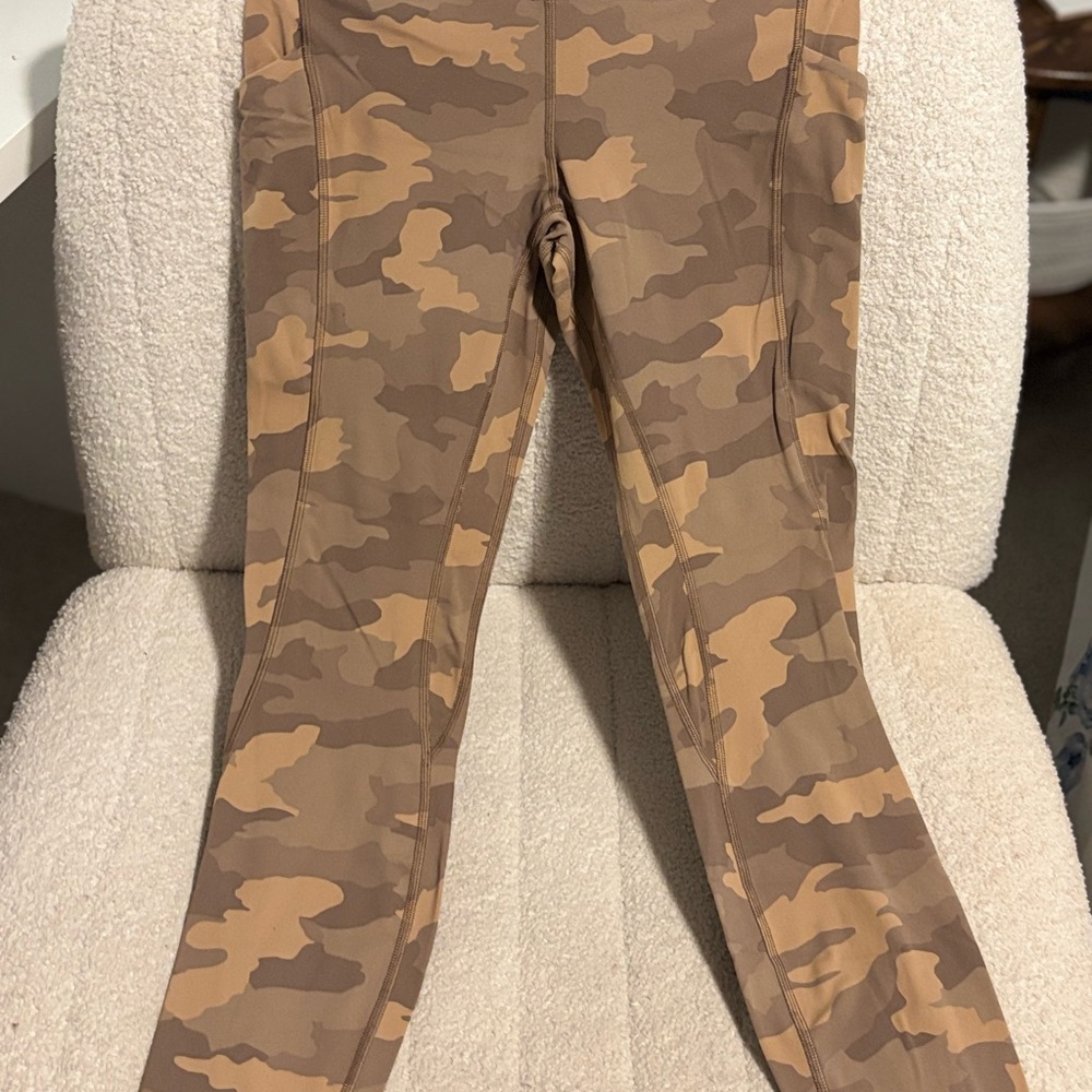 Lululemon Camouflage leggings